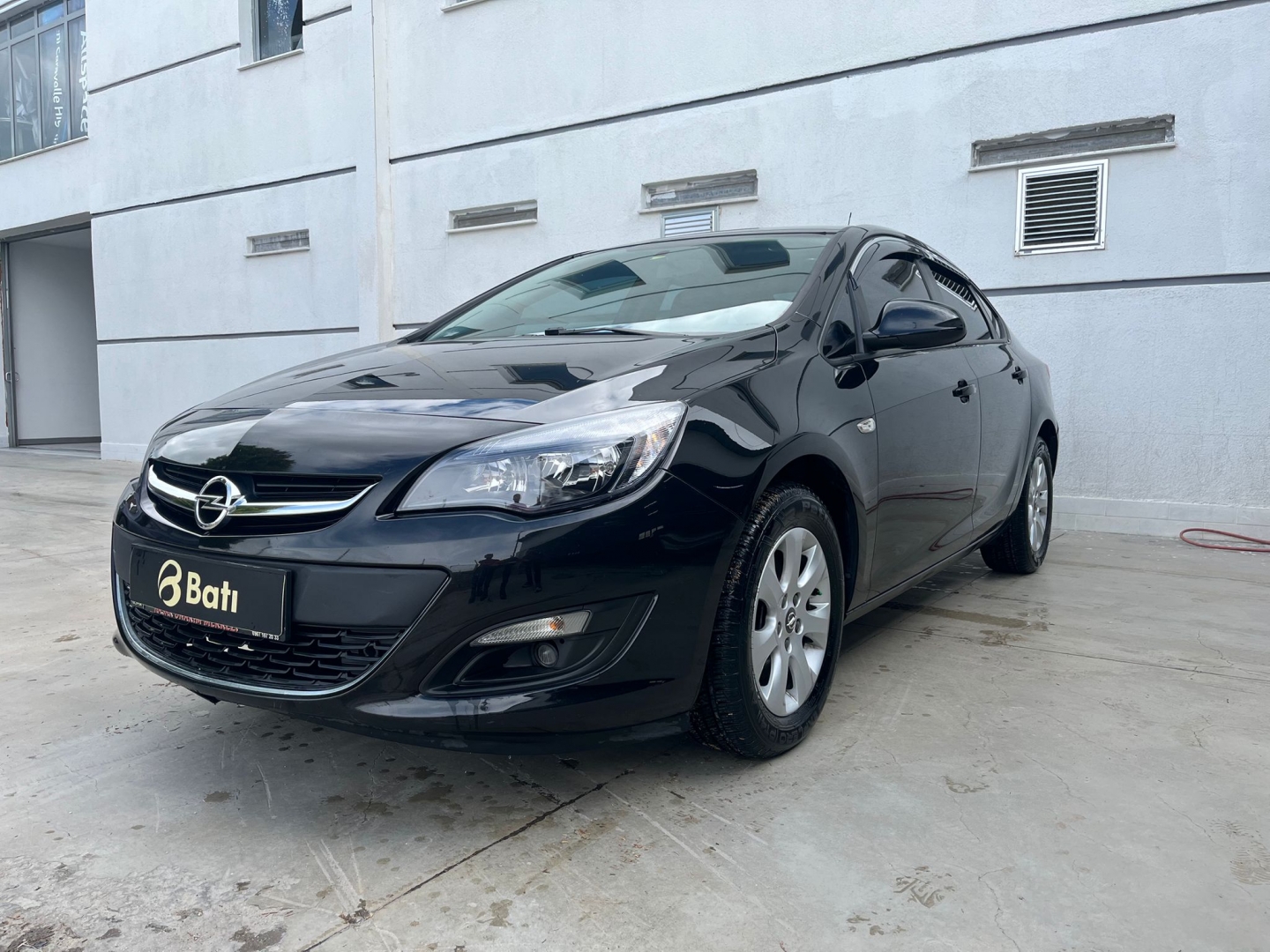 [BATIDAN2] ASTRA SEDAN 1.6 CDTI DESİGN OTOMATİK 136 HP *121.500*